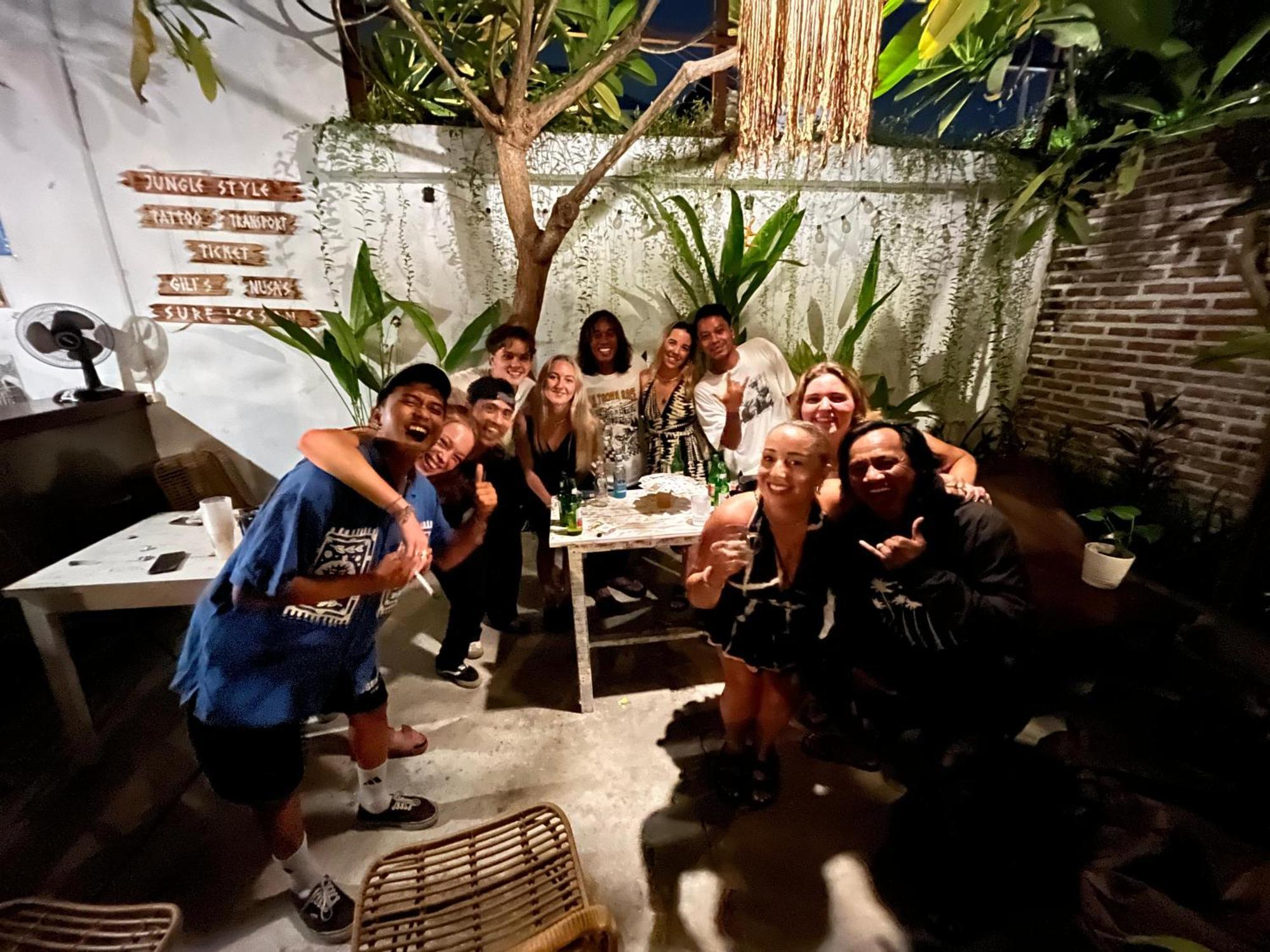 The Jungle House Vandrarhem Canggu Exteriör bild
